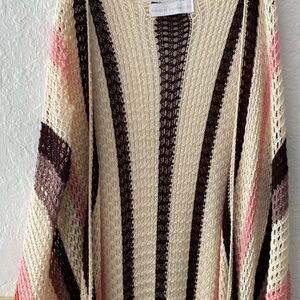 House of Harlow Cream Pink Crochet Drape Shawl. One Size.  Split sides.